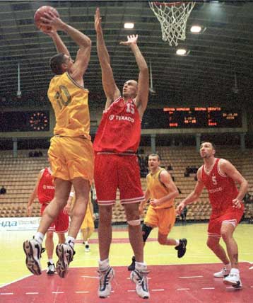 Ξεκαθάρισε το τοπίο για τους πρώτους, μάχη όμως εξακολουθεί να δίνεται με τους… δεύτερους των προκ