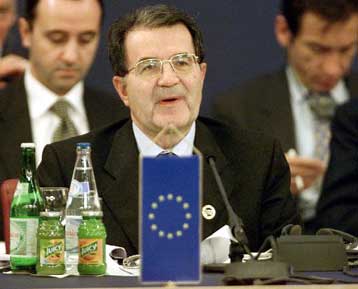 Οι ευρωπαϊκές κυβερνήσεις ευθύνονται για το ευρώ, όχι η Ευρωπαϊκή Κεντρική Τράπεζα