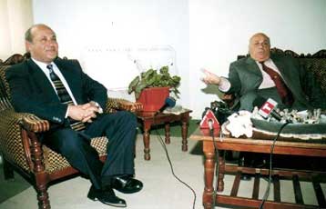 Τουρκοκυπριακό κόμμα κατηγορεί τον Ντενκτάς ότι δεν θέλει λύση του Κυπριακού