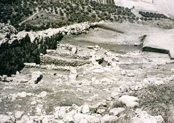 Νέα σημαντικά ευρήματα έκρυβε η μυκηναϊκή ακρόπολη της Μιδέας