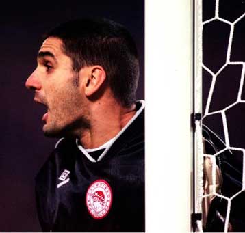 Ζητώ συγγνώμη από τον κόσμο, άλλοι έχουν την ευθύνη – Mε Λεμονή στο Αnfield ο Ολυμπιακός