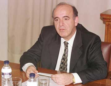 Αντιδράσεις βουλευτών για την κατάργηση φορολογίας υπέρ των ταμείων στρατιωτικών και ναυτικών