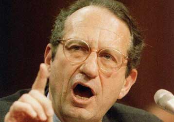 Βολές του αμερικανικού Πενταγώνου κατά πρώην διευθυντή της CIA