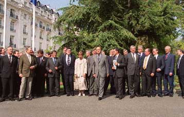 Η επιβράδυνση της ανάπτυξης στην ευρωζώνη θα πλήξει τις εξαγωγές της Κεντρικής και Αν.Ευρώπης