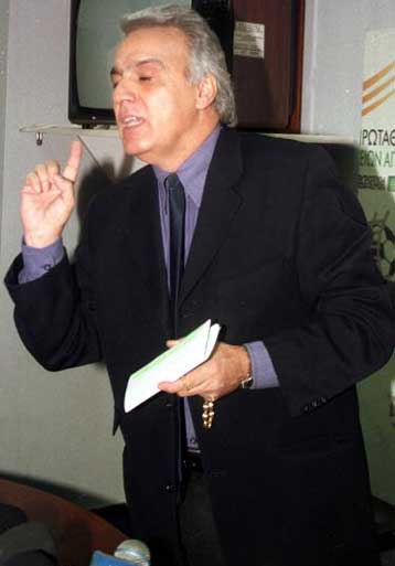 Εξώδικο απέστειλε ο Μητρόπουλος στο Φλωρίδη