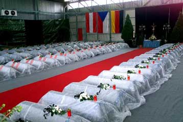 Πάνω από ένα δισ. δρχ. στις οικογένειες των θυμάτων της τραγωδίας στις αυστριακές Αλπεις