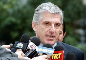 Δηλώσεις Παπαντωνίου και Βενιζέλου για το ενδεχόμενο ίδρυσης κόμματος από το Δ.Αβραμόπουλο