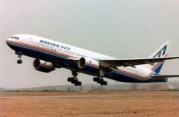 Προηγείται η Boeing της Airbus για τη μάχη των αιθέρων