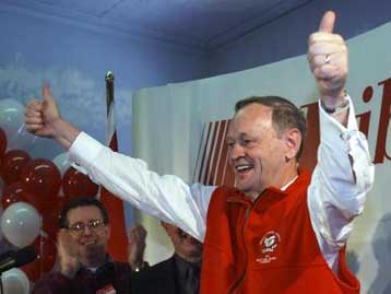 Σίγουρος για τη νίκη ο Καναδός πρωθυπουργός Κρετιέν – Ρόλο ρυθμιστή επιζητεί ο Ντέι