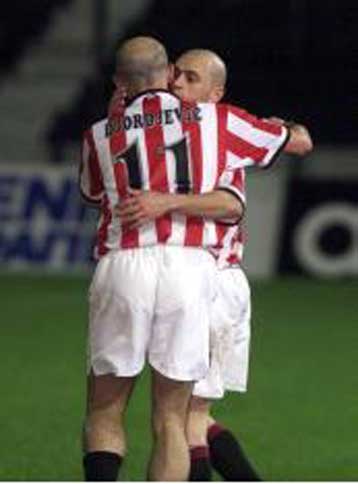 Γκολ και θέαμα από ΠΑΟΚ και Ολυμπιακό, με πρωταγωνιστή τον Κασναφέρη και νικητές τους «ερυθρόλευκους