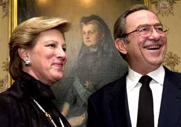 Ναι μεν αλλά, δηλώνει ο Κωνσταντίνος για το πολιτειακό – Ζητά διάλογο με την κυβέρνηση