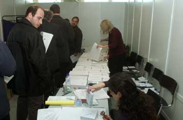 Δύο παρατάξεις της ΠΑΣΚ έχουν την πλειοψηφία στο ΤΕΕ, σύμφωνα με τα πρώτα αποτελέσματα