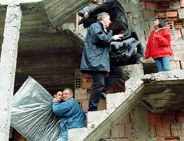 Οι πρώτοι μουσουλμάνοι πρόσφυγες επιστρέφουν στη Βοσνία