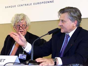 Σε υποστήριξη του Ντούιζενμπεργκ σπεύδει ο διοικητής της Τράπεζας της Γαλλίας