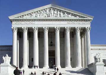 Το Ανώτατο Δικαστήριο θα εξετάσει το ένα από τα δύο αιτήματα του Μπους για τη διά χειρός καταμέτρηση