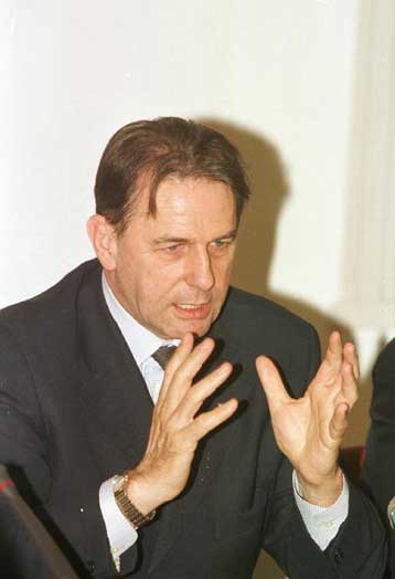 Ενστερνιζόμαστε το ίδιο όραμα, δήλωσε ο Ζακ Ρογκ μετά τη συνάντησή του με τον υπουργό Πολιτισμού