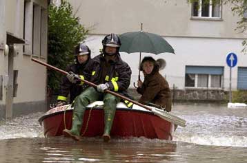 Θύματα και ζημιές σε Μαλαισία και Ταϊλάνδη από τη σφοδρότατη κακοκαιρία