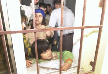 Δύο Τούρκους δουλεμπόρους και δεκατρείς λαθρομετανάστες συνέλαβαν οι λιμενικοί στην Κω