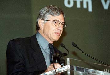 Ανενημέρωτοι εργοδότες και χαμηλόμισθοι για τον τρόπο καταβολής του δεκαχίλιαρου