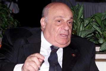 Η Αγκυρα αποφασίζει τη στάση της στο Κυπριακό σε σύσκεψη των Σεζέρ, Ετζεβίτ, Τσακμάκογλου και Ντενκτ