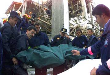 Ένας νεκρός από κατάρρευση οροφής σε εκκλησία υπό ανέγερση στο Περιστέρι