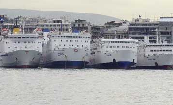 Δύο νέες άδειες σκοπιμότητας στην ακτοπλοΐα<i>Απορρίφθηκαν τέσσερις λόγω της κακής κατάστασης τω