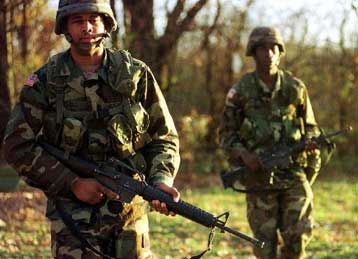 Μηχανή «κυβερνοπόλεμου» στήνουν οι ΗΠΑ