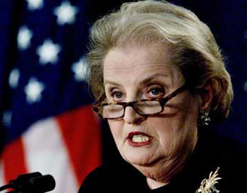 Οι ΗΠΑ καταδικάζουν τα επεισόδια σε βάρος των Σέρβων στο Κόσοβο<i>Έκκληση Ολμπράιτ για εκτόνωση