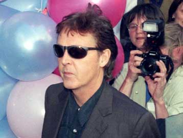 Ο πλουσιότερος ρόκερ της Βρετανίας