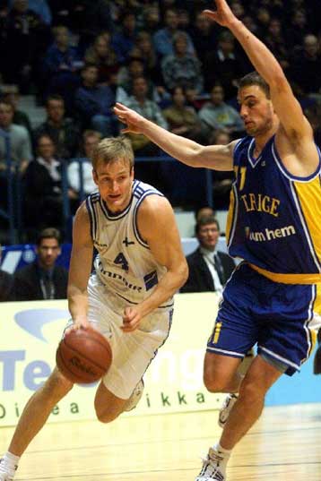 Κροατία και Σλοβενία πήραν την πρόκριση για το Eurobasket 2001  <i> Τα αποτελέσματα </i>