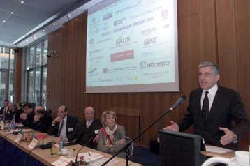 Αντέχει η ελληνική οικονομία στην άνοδο του πετρελαίου, δήλωσε ο Γιάννος Παπαντωνίου