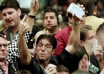 Το θρίλερ των αμερικανικών εκλογών ρίχνει τη Γουόλ Στριτ και την Τετάρτη