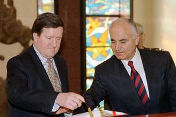 Η συνεισφορά μας στον ευρωστρατό εξαρτάται από τη συμμετοχή μας στη λήψη αποφάσεων