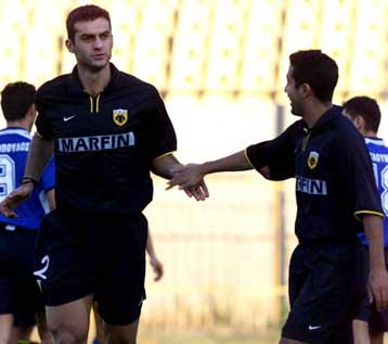 Αμφίβολος ο Δέλλας μέχρι την τελευταία στιγμή για το ματς της ΑΕΚ με τη Λεβερκούζεν