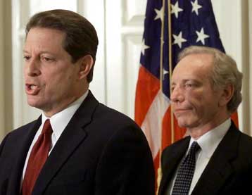 Πλήγμα για τον Γκορ στη Φλόριντα<i>H κομητεία του Μαϊάμι – Ντέιντ διακόπτει την ανακαταμέτρηση</