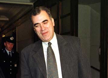 Ειρωνικά αντιμετώπισε ο Δ.Ρέππας τις σκέψεις της ΝΔ για πρόωρες εκλογές<i>Δριμεία απάντηση Ρουσό