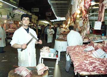 Κατασχέθηκαν δεκατρείς τόνοι «ύποπτων» κρεάτων και πουλερικών