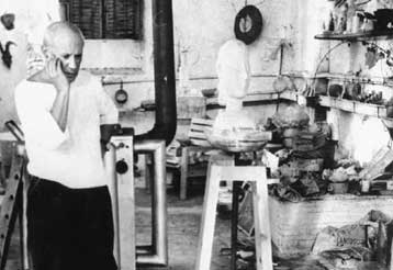 Λεύκωμα φωτογραφιών του Juan Gyenes εμπνευσμένο από τους Πικάσο, Νταλί και Μιρό