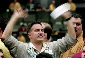 Μεικτά έκλεισε η Γουόλ Στριτ την Τρίτη