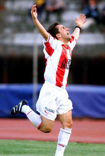 Επέστρεψε ο Νινιάδης και… αποκλείστηκε από το ματς με τη Λίβερπουλ