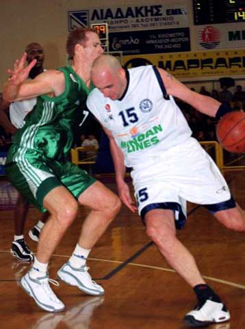 Τρεις εβδομάδες εκτός ο Μυριούνης