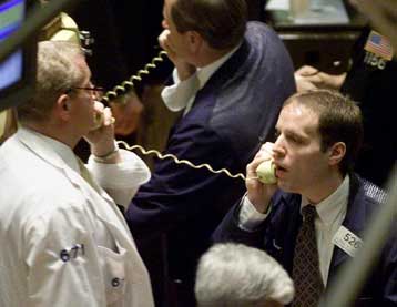 Έντονες διακυμάνσεις στο άνοιγμα της Γουόλ Στριτ την Τρίτη