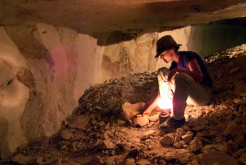 Ερασιτέχνης αρχαιολόγος ανακαλύπτει δείγματα ινδιάνικης τέχνης σε σπηλιά του Ουισκόνσιν