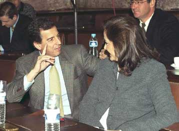 Υποβαθμίζεται το θέμα Λιάπη από την ηγεσία της ΝΔ <I>Δηλώσεις Μπακογιάννη – Έβερτ</I>