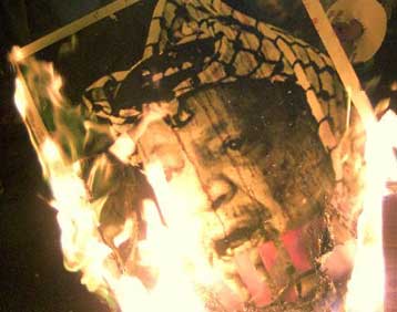 Ολονύχτια ανταλλαγή πυρών στη Δ.Όχθη και τη Γάζα<i>Για κυβέρνηση εθνικής ενότητας καλεί και πάλι