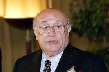 Αρχισε η δίκη του ανιψιού του Σουλεϊμάν Ντεμιρέλ για υπεξαίρεση τραπεζικών κεφαλαίων