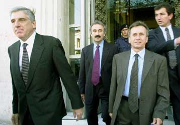 Η ελληνική οικονομία θα αναπτυχθεί κατά 4 – 4,5% την επόμενη διετία, προβλέπει ο ΟΟΣΑ<i>Στο 10%