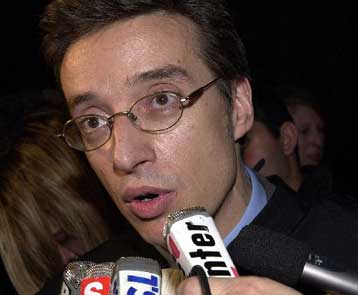 Το Yahoo! υποχρεώνεται να αποκλείσει Γάλλους χρήστες από δικτυακούς τόπους με ναζιστικό περιεχόμενο