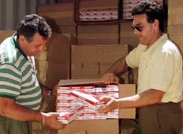 Κυκλώματα παράνομης διακίνησης τσιγάρων, ναρκωτικών και όπλων εξάρθρωσε σε δύο χρόνια το ΣΔΟΕ