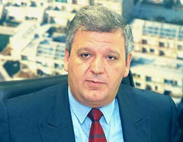 Σε γενική ετοιμότητα καλεί το ΠΑΣΟΚ ο Χρ.Πρωτόπαπας  <I> Δεν αποκλείει πρόωρες εκλογές το 2003</